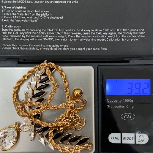 Vintage MONET Signed Black/Clear Crystal Rhinestone Teardrop Pendant Necklace - Picture 12 of 16